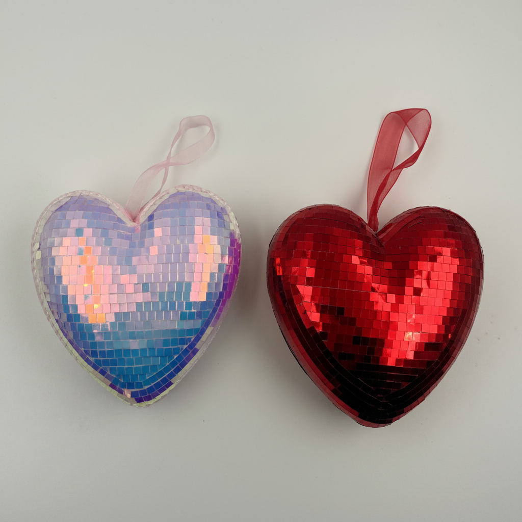 [492-S27-008] Romantic Rose Heart Wreath